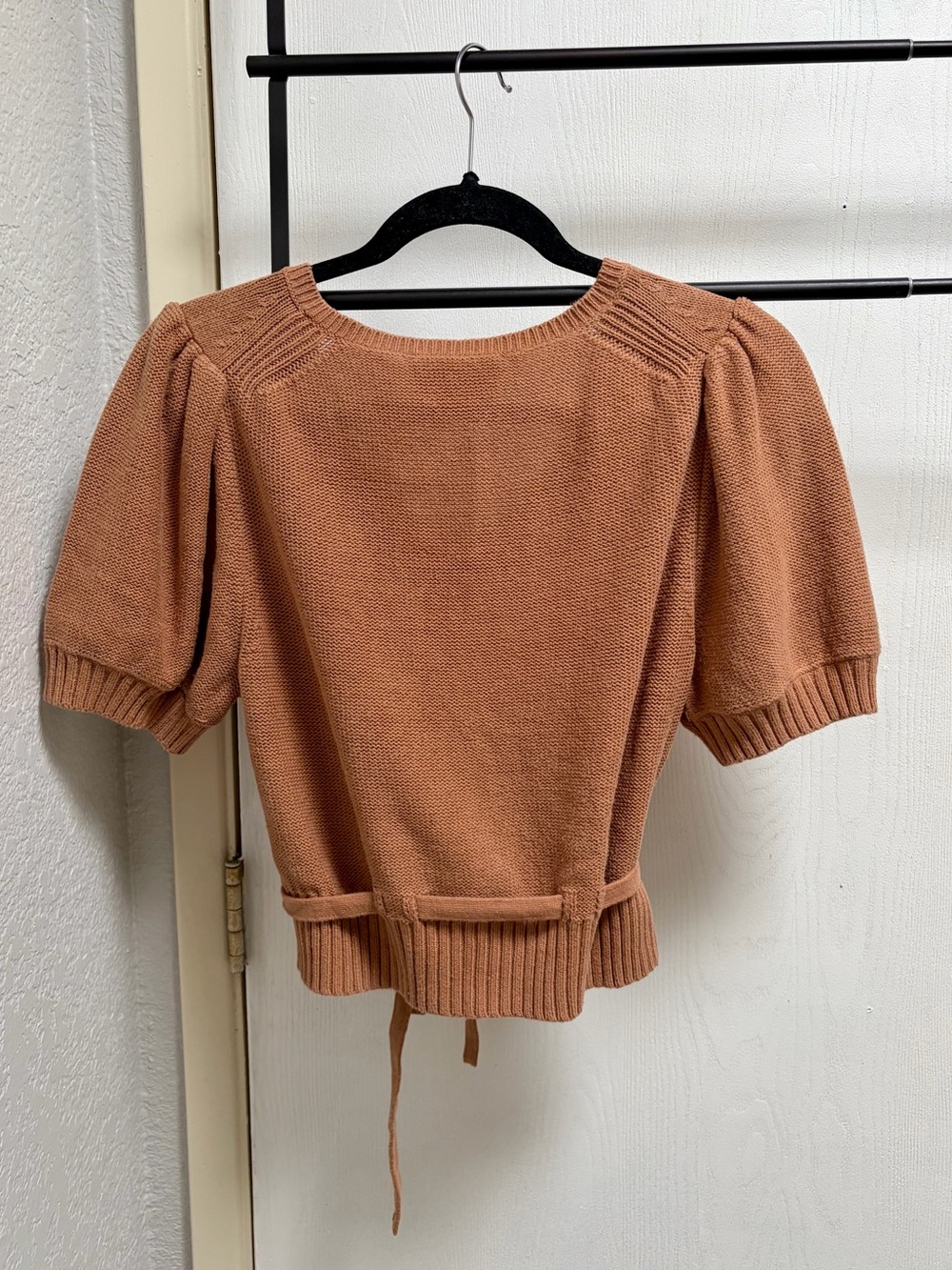 Everlane Puffy Sleeve Sweater in Tawny Brown Size Medium - Picture 3 of 7